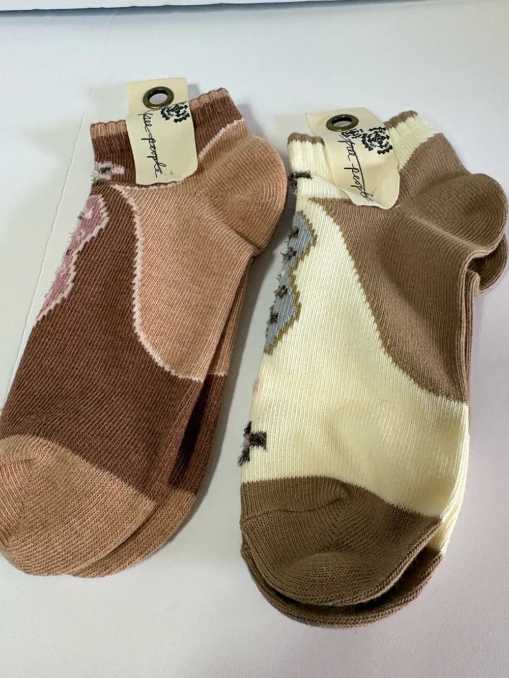 Set of 2 NWT Free People Super Short Raggedy Ankle Socks